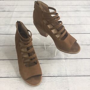 Eileen Fisher James Leather Strappy Zip-up Sandals